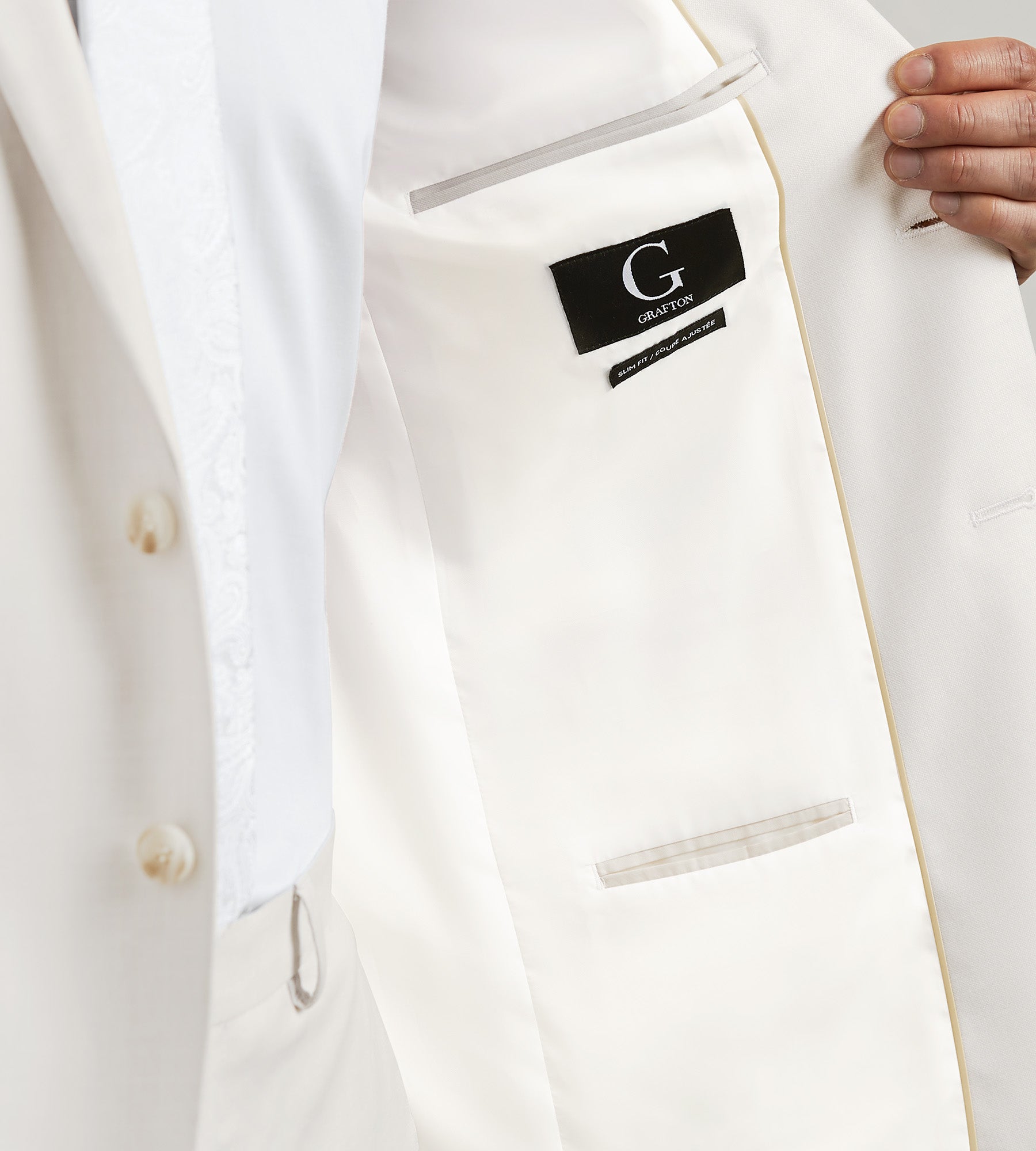 Modern Fit Off White Solid Suit